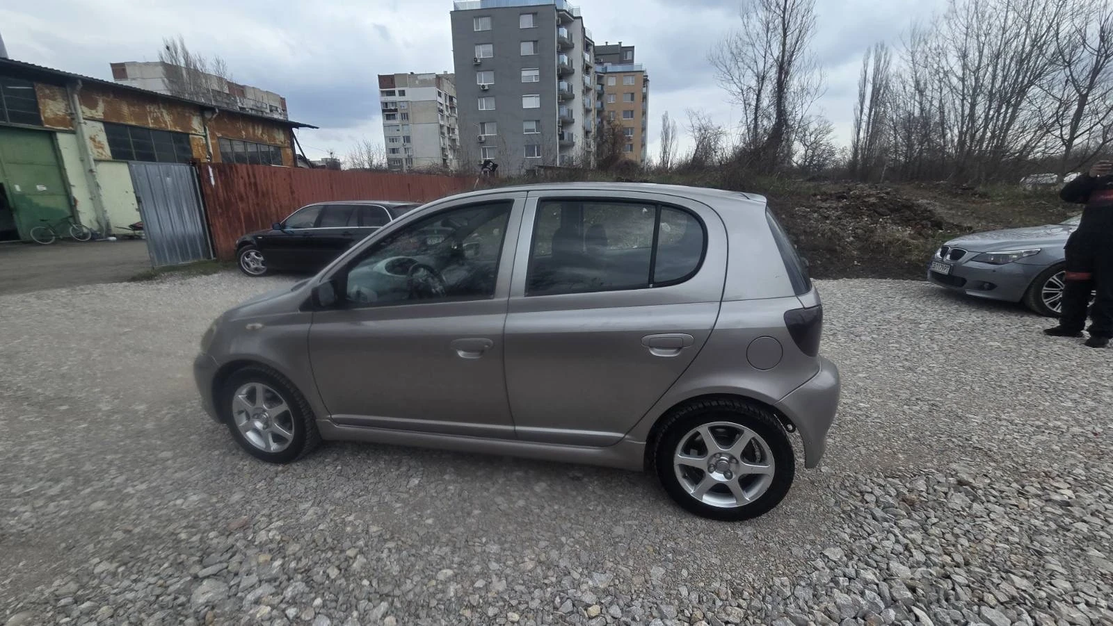 Toyota Yaris 1.5 VVT-i, снимка 8 - Автомобили и джипове - 53913484