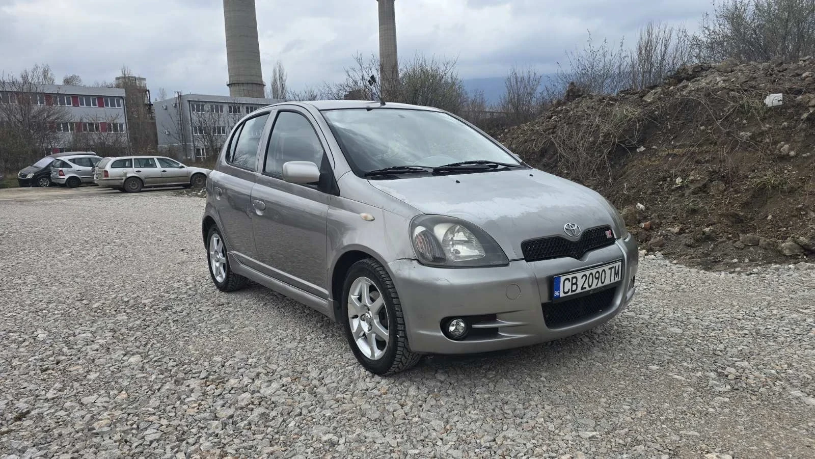 Toyota Yaris 1.5 VVT-i, снимка 3 - Автомобили и джипове - 53913484