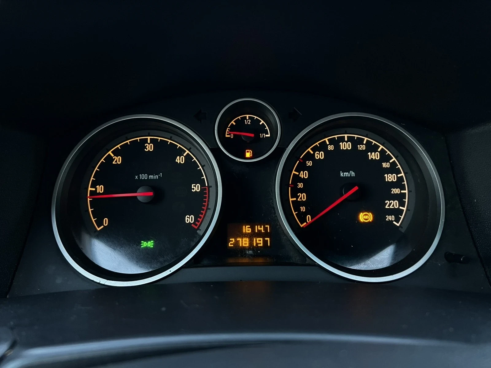 Opel Astra 1.7CDI, снимка 15 - Автомобили и джипове - 54021897