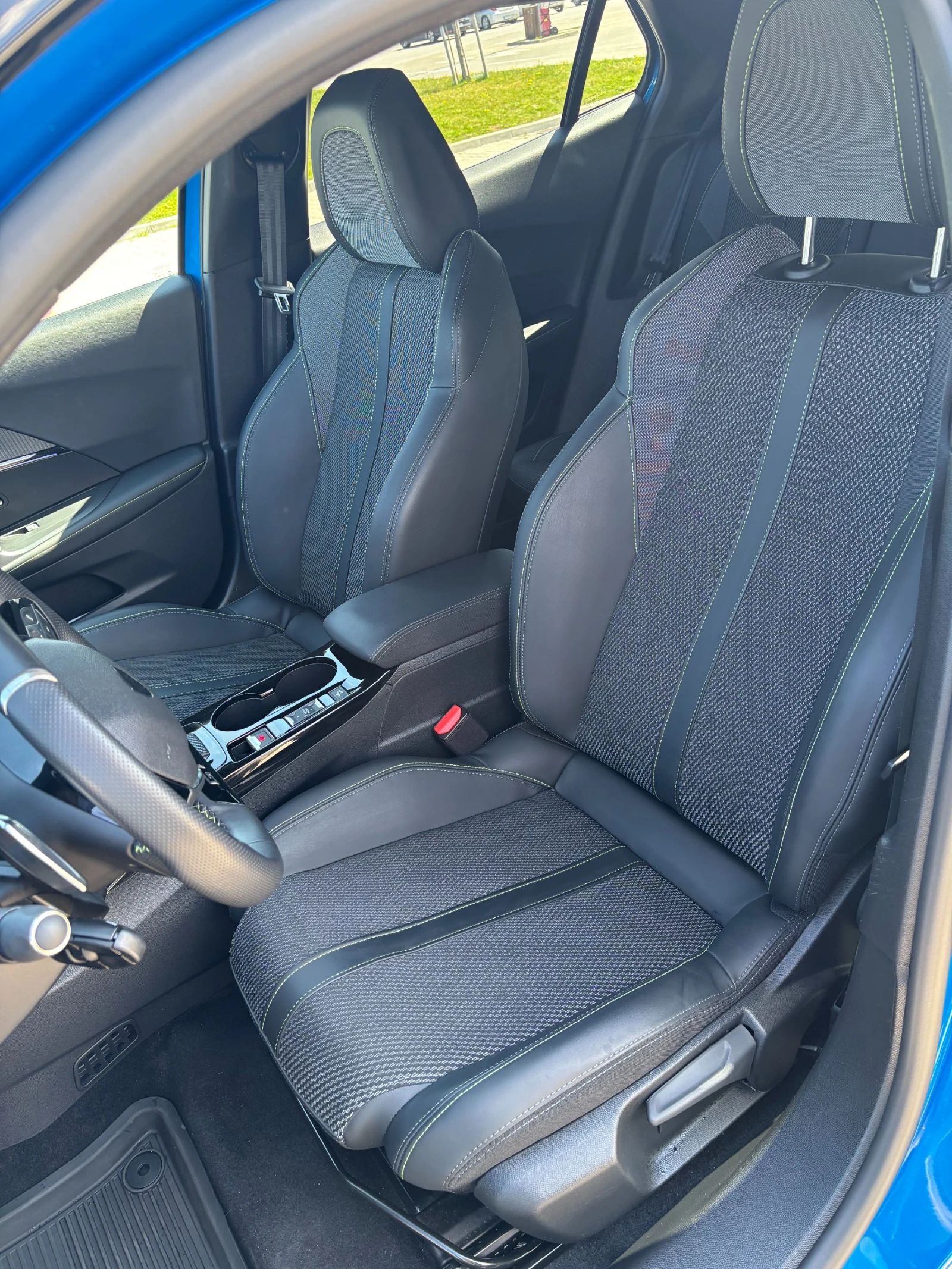 Peugeot 2008 GT Hydbrid В Гаранция, снимка 7 - Автомобили и джипове - 54104810