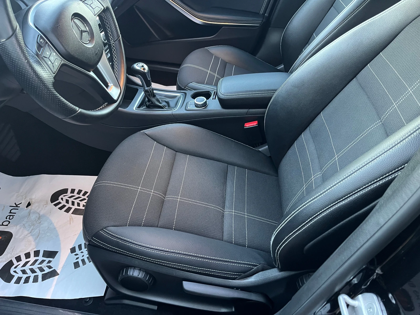 Mercedes-Benz A 180 i 122k.c, снимка 8 - Автомобили и джипове - 54145388