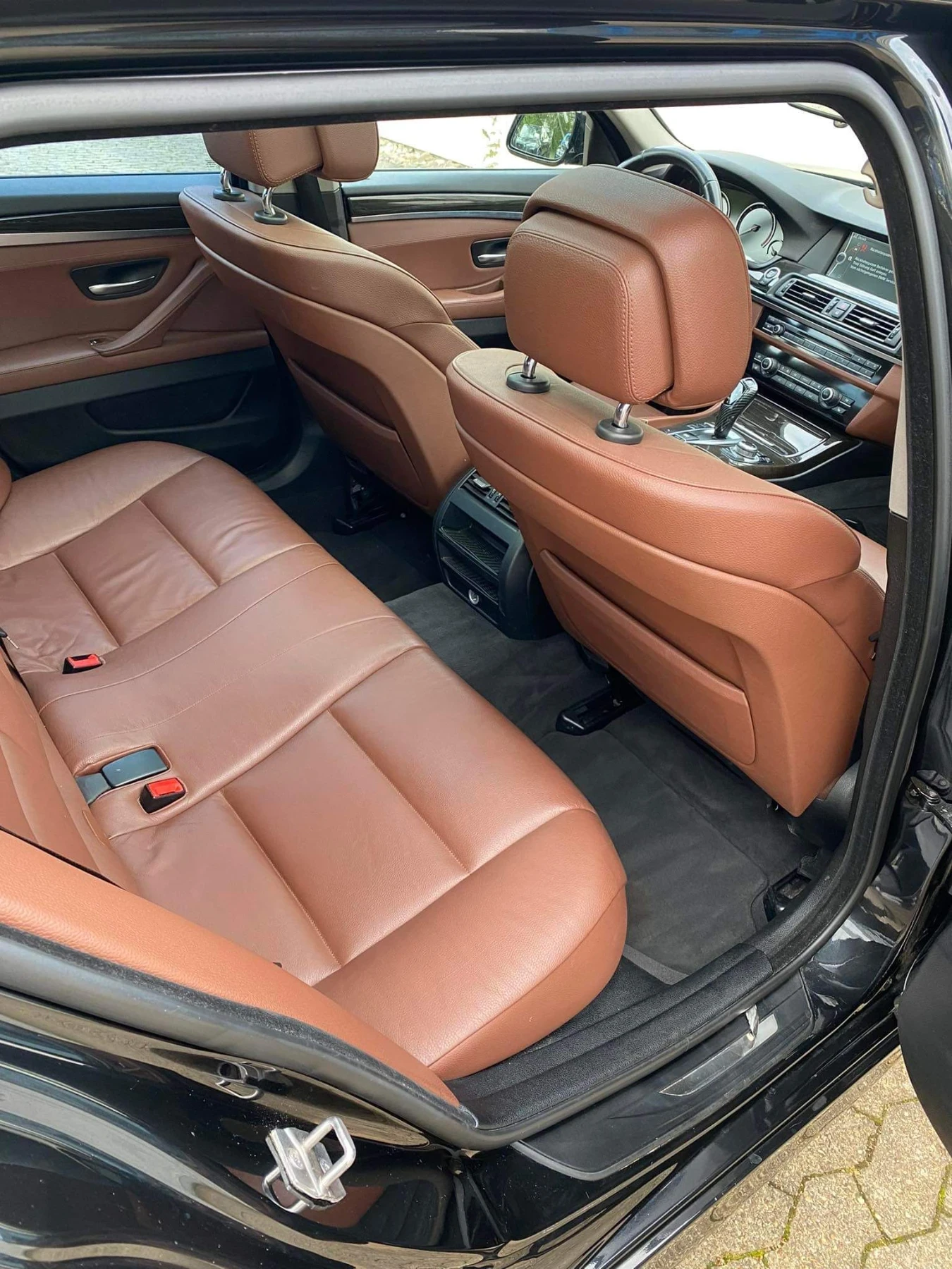 BMW 520, снимка 3 - Автомобили и джипове - 54196518