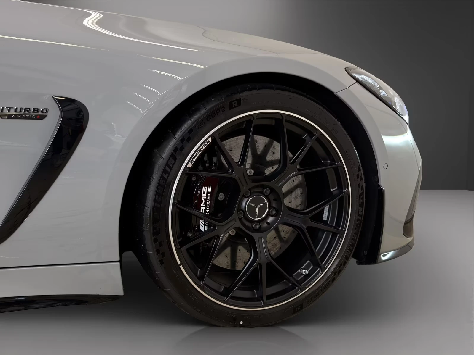 Mercedes-Benz AMG GT 63 PRO 4-MATIC COUPE CARBON AERO-PAKET, снимка 3 - Автомобили и джипове - 54231612