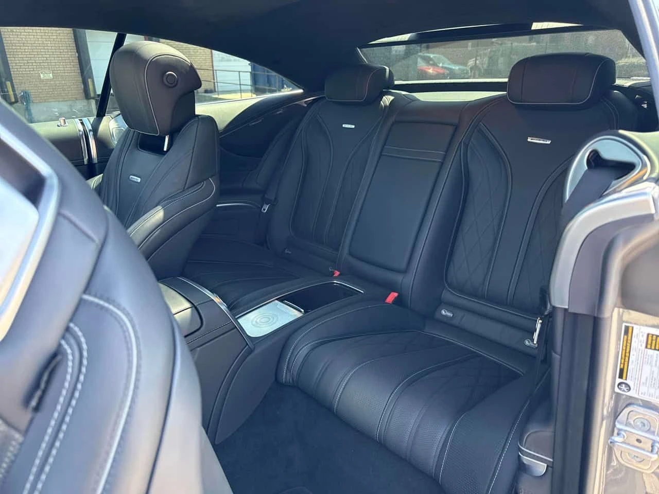 Mercedes-Benz S 63 AMG * CARFAX * DISTRONIC * NIGHT VISION * BURMESTER, снимка 12 - Автомобили и джипове - 54422758