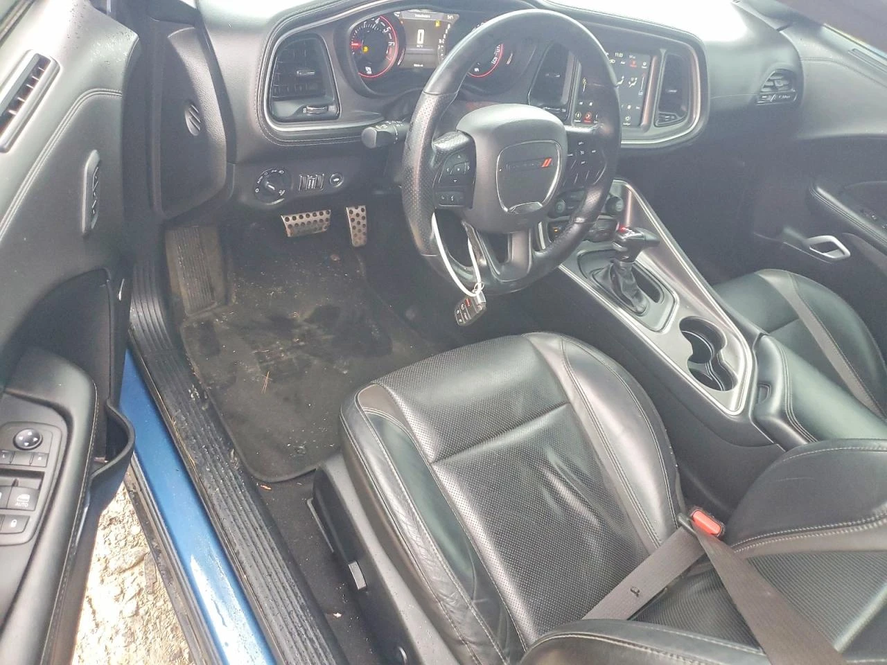 Dodge Challenger SXT| AWD| КОЖЕН САЛОН| КАМЕРА, снимка 8 - Автомобили и джипове - 54740523