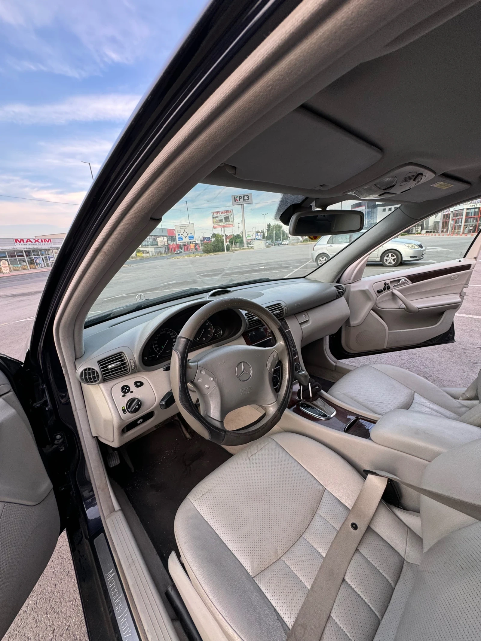 Mercedes-Benz C 240 Mercedes 2.6 4Matic, снимка 5 - Автомобили и джипове - 54759260