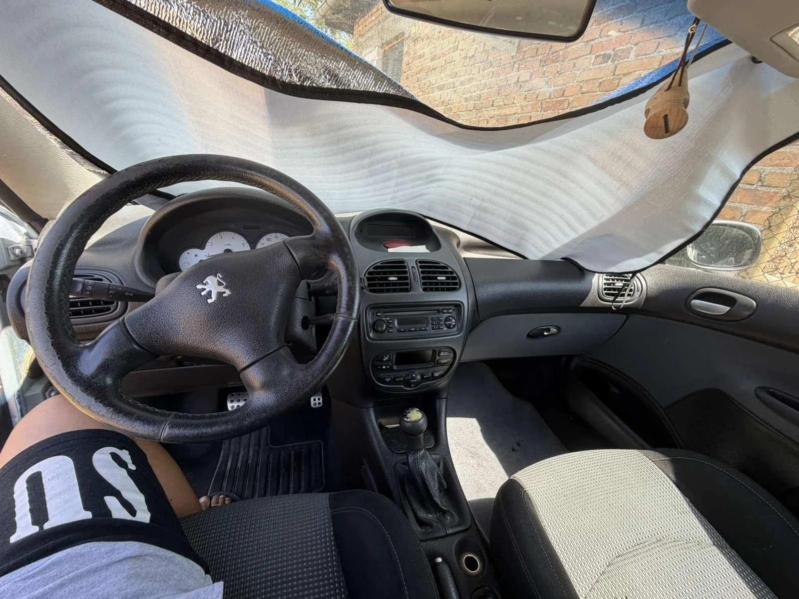 Peugeot 206 CC, снимка 4 - Автомобили и джипове - 55507801