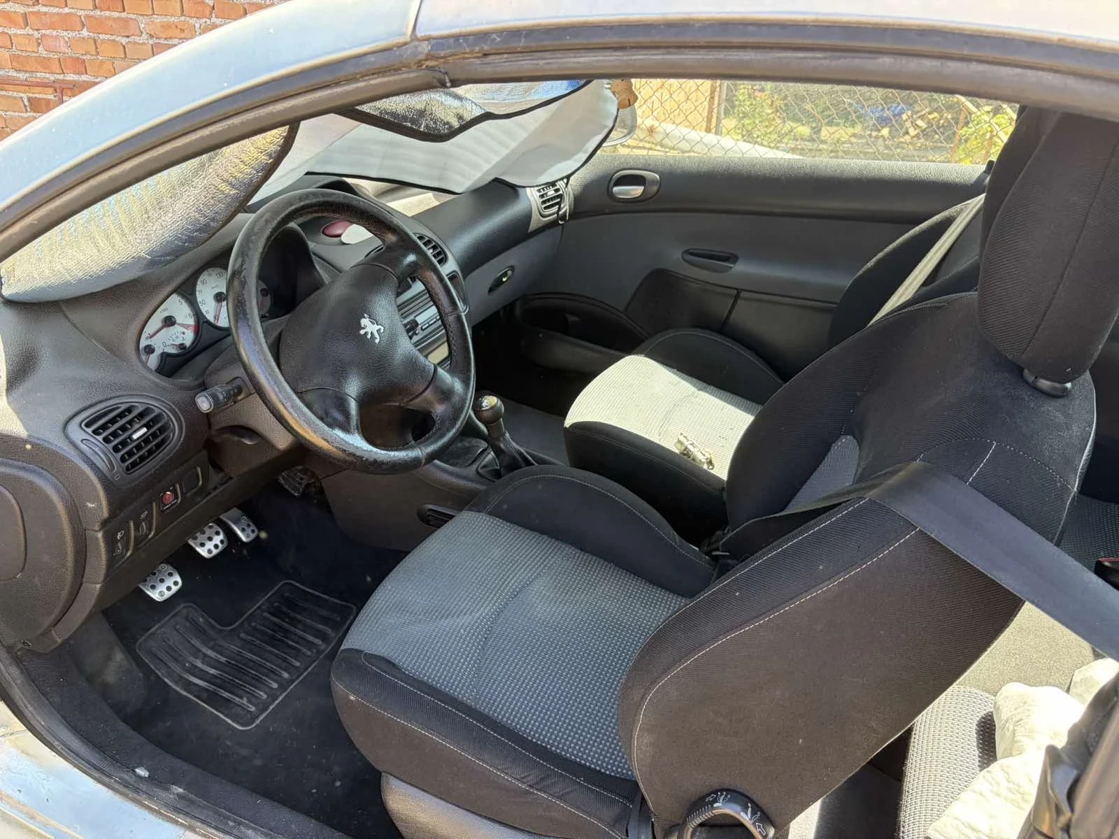 Peugeot 206 CC, снимка 5 - Автомобили и джипове - 55507801
