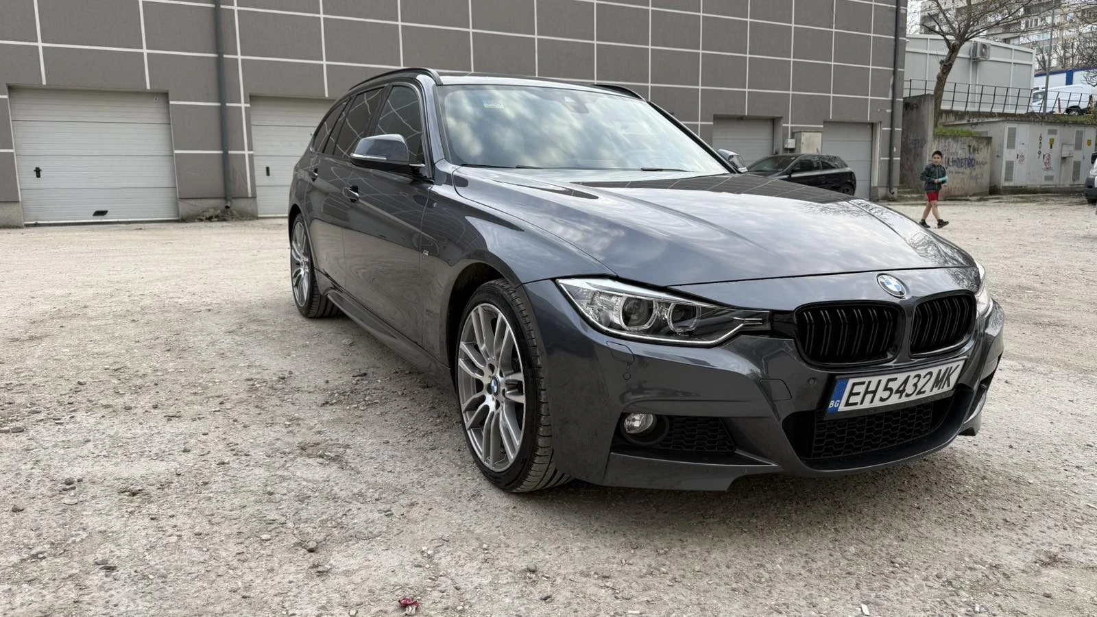 BMW 320 F31, снимка 14 - Автомобили и джипове - 55606183