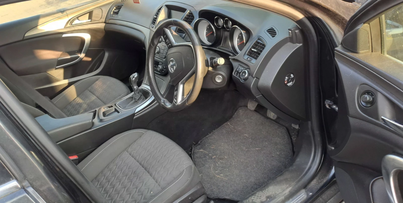 Opel Insignia 1.8 A18XER, снимка 3 - Автомобили и джипове - 55840488