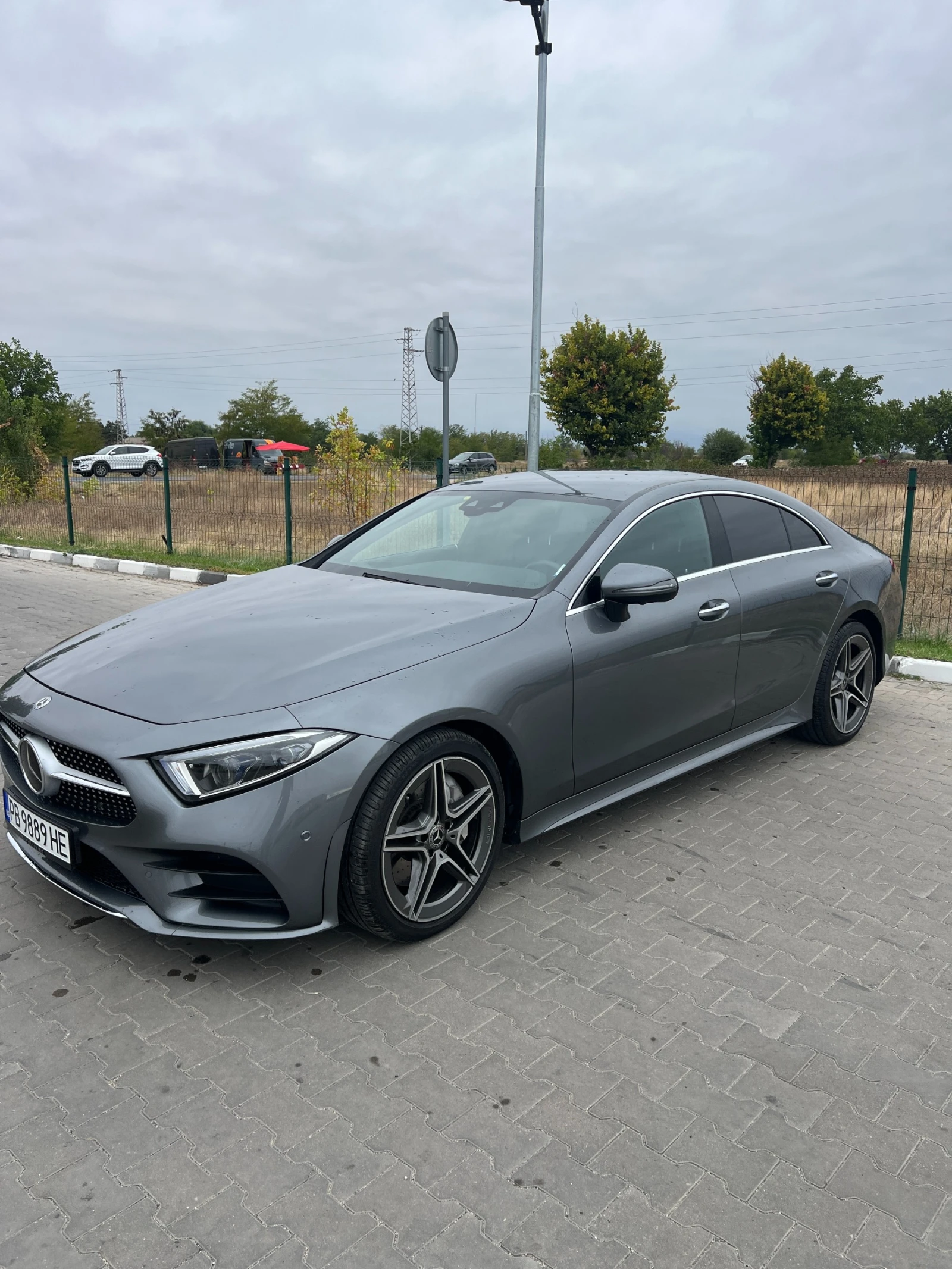 Mercedes-Benz CLS 400 d 4MATIC AMG PREMIUM PLUS, снимка 2 - Автомобили и джипове - 56125465