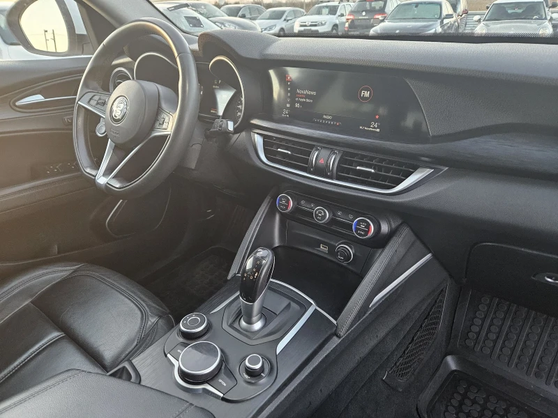 Alfa Romeo Stelvio 2.0Ti-АВТОМАТИК, снимка 11 - Автомобили и джипове - 48117655