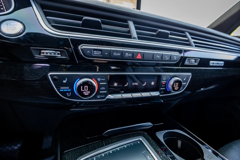 Audi Q7 3.0 TFSI, снимка 9 - Автомобили и джипове - 52713612