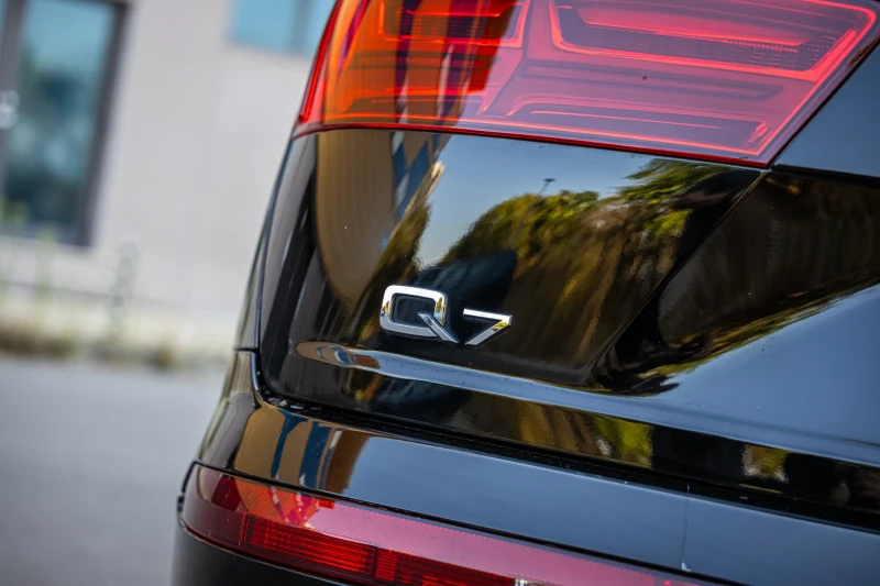 Audi Q7 3.0 TFSI, снимка 15 - Автомобили и джипове - 52713612