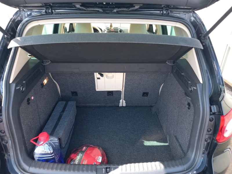 VW Tiguan, снимка 6 - Автомобили и джипове - 52957774