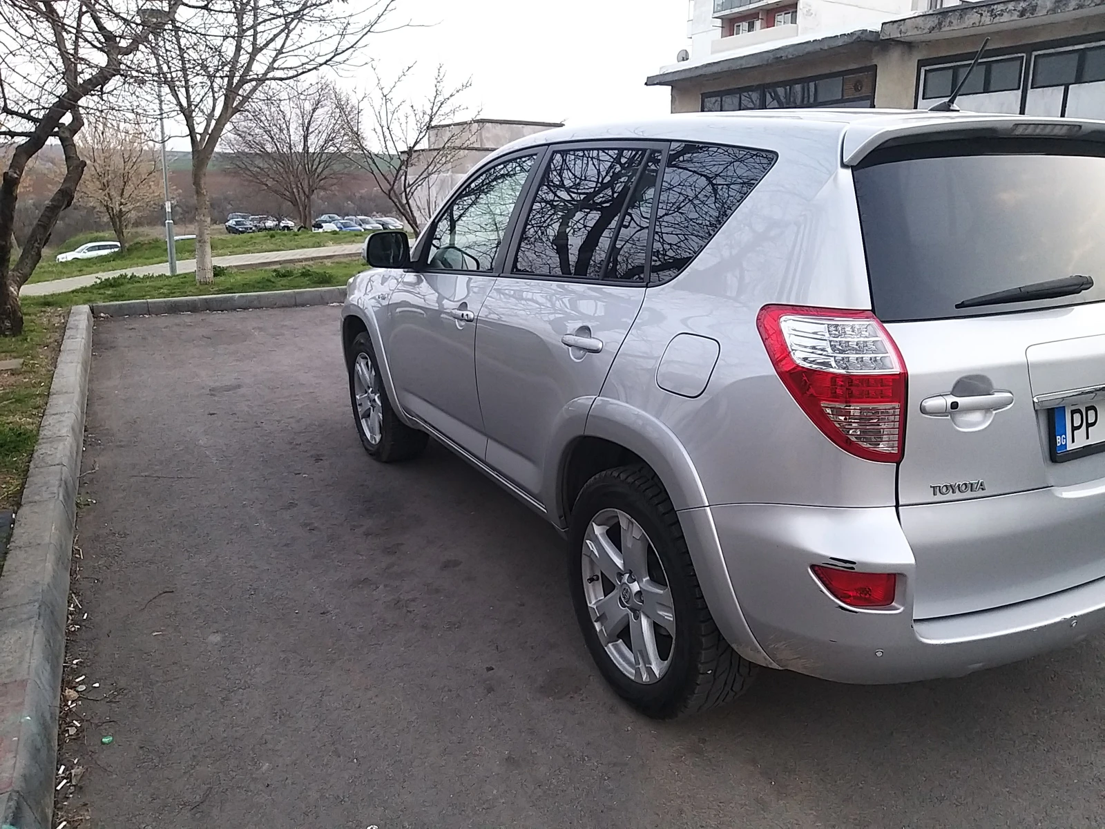 Toyota Rav4 2.2D-CAT - изображение 7