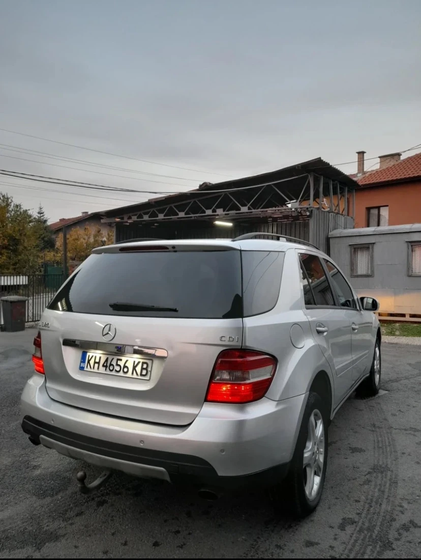 Mercedes-Benz ML 320  - изображение 6