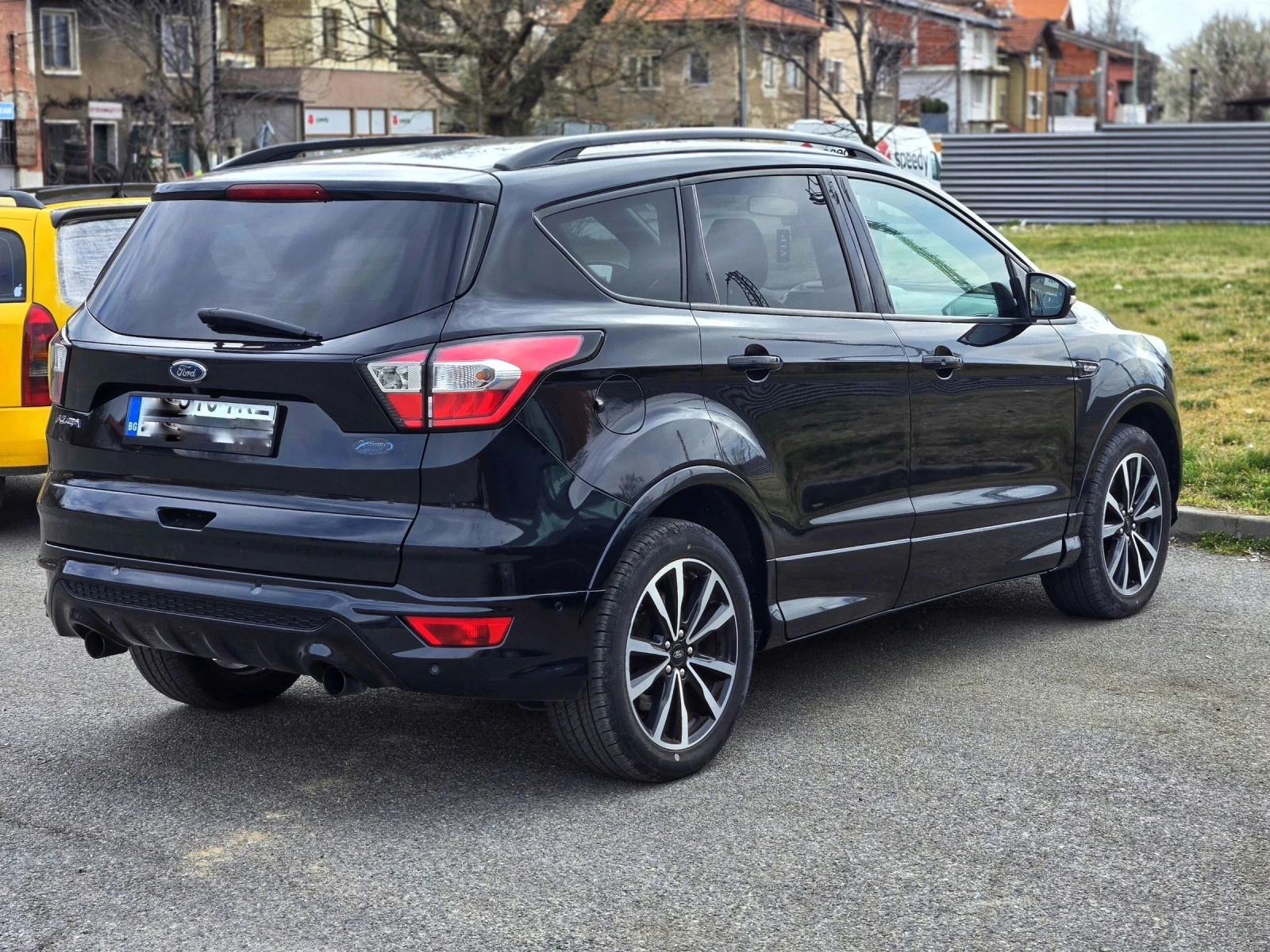Ford Kuga 2.0 TDci ST-line Sport, снимка 8 - Автомобили и джипове - 53893981