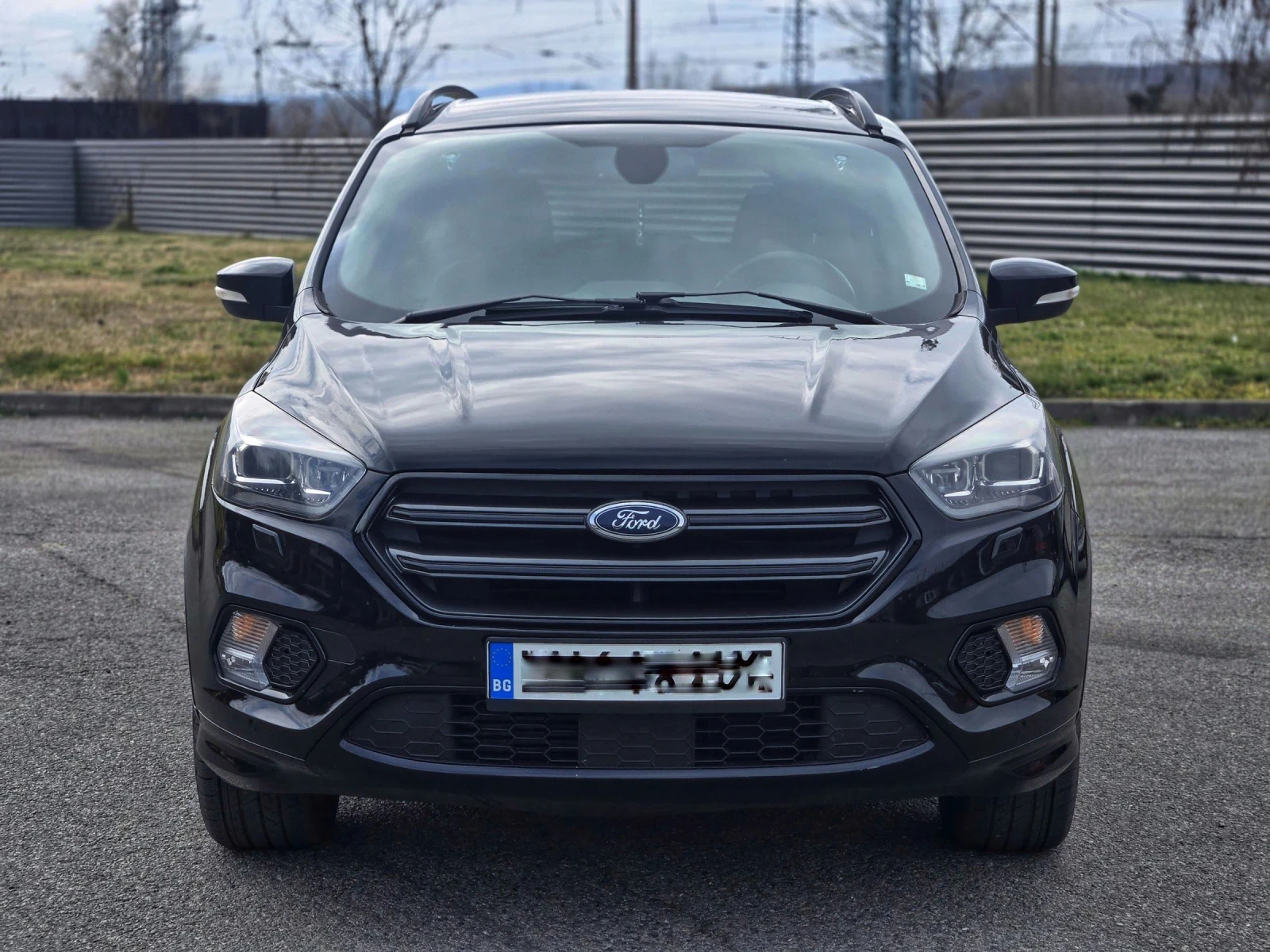 Ford Kuga 2.0 TDci ST-line Sport, снимка 3 - Автомобили и джипове - 53893981