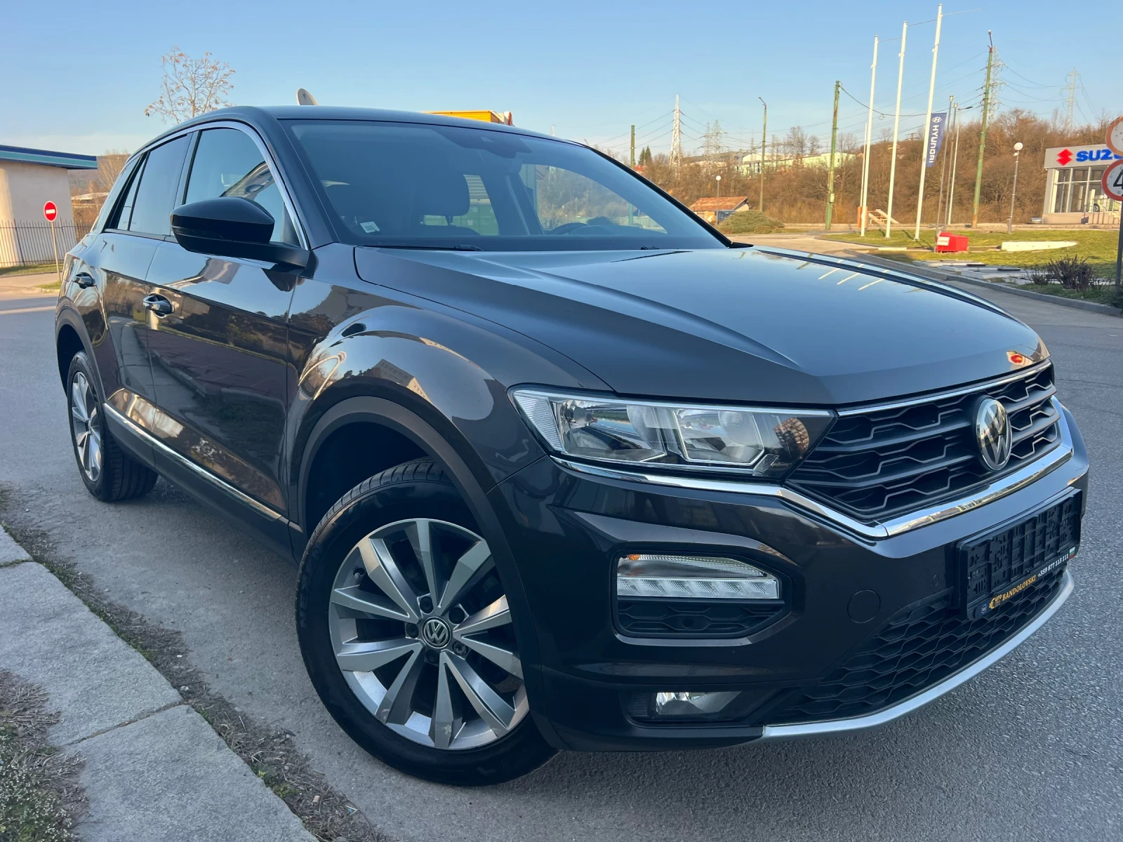 VW T-Roc 1.6TDI/DIGITAL/TOP, снимка 3 - Автомобили и джипове - 53902013