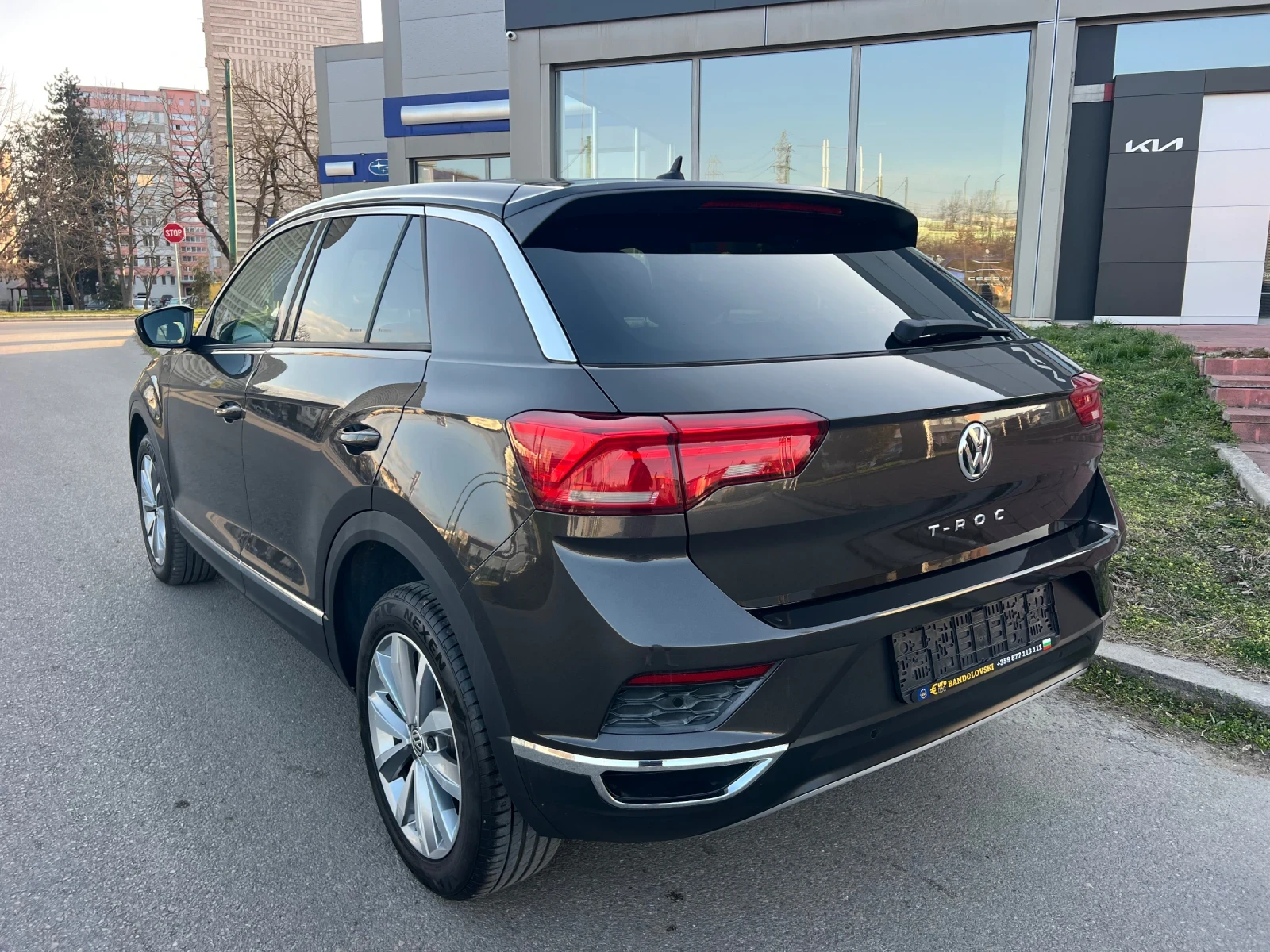 VW T-Roc 1.6TDI/DIGITAL/TOP, снимка 6 - Автомобили и джипове - 53902013