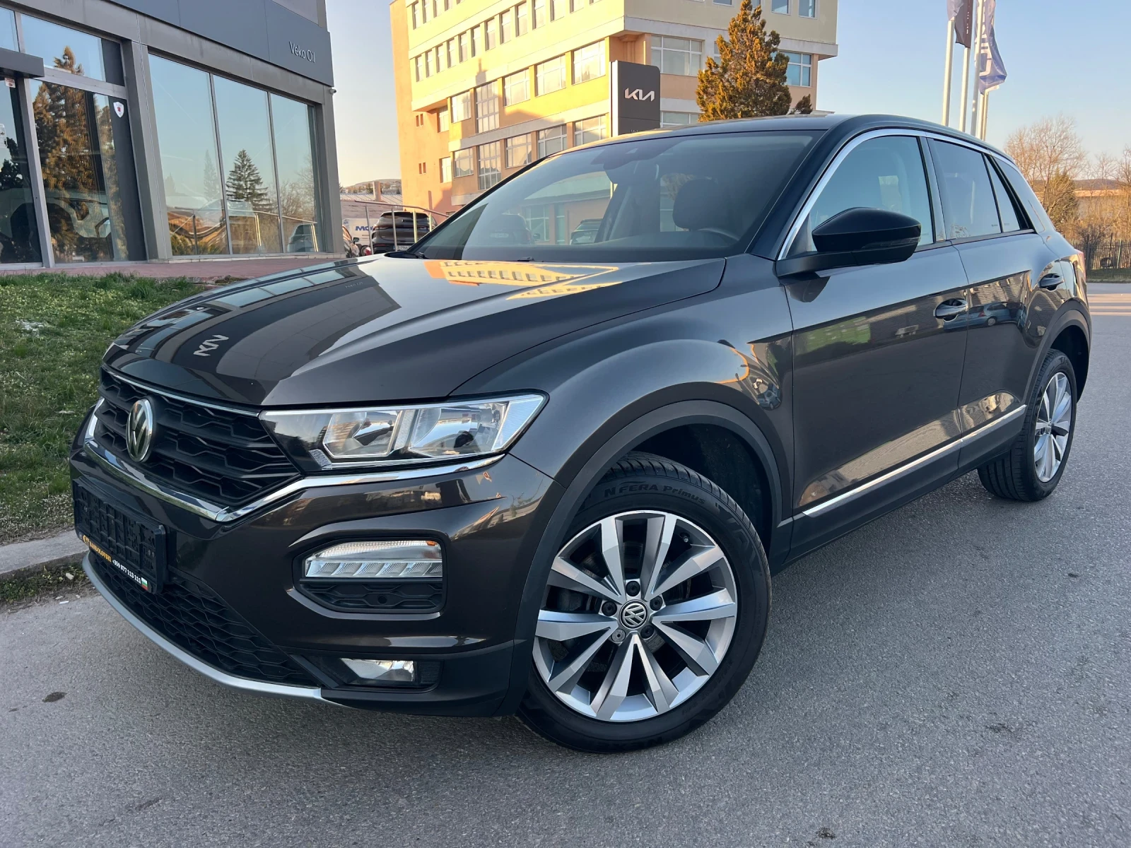 VW T-Roc 1.6TDI/DIGITAL/TOP | Auto.bg — изображение 1