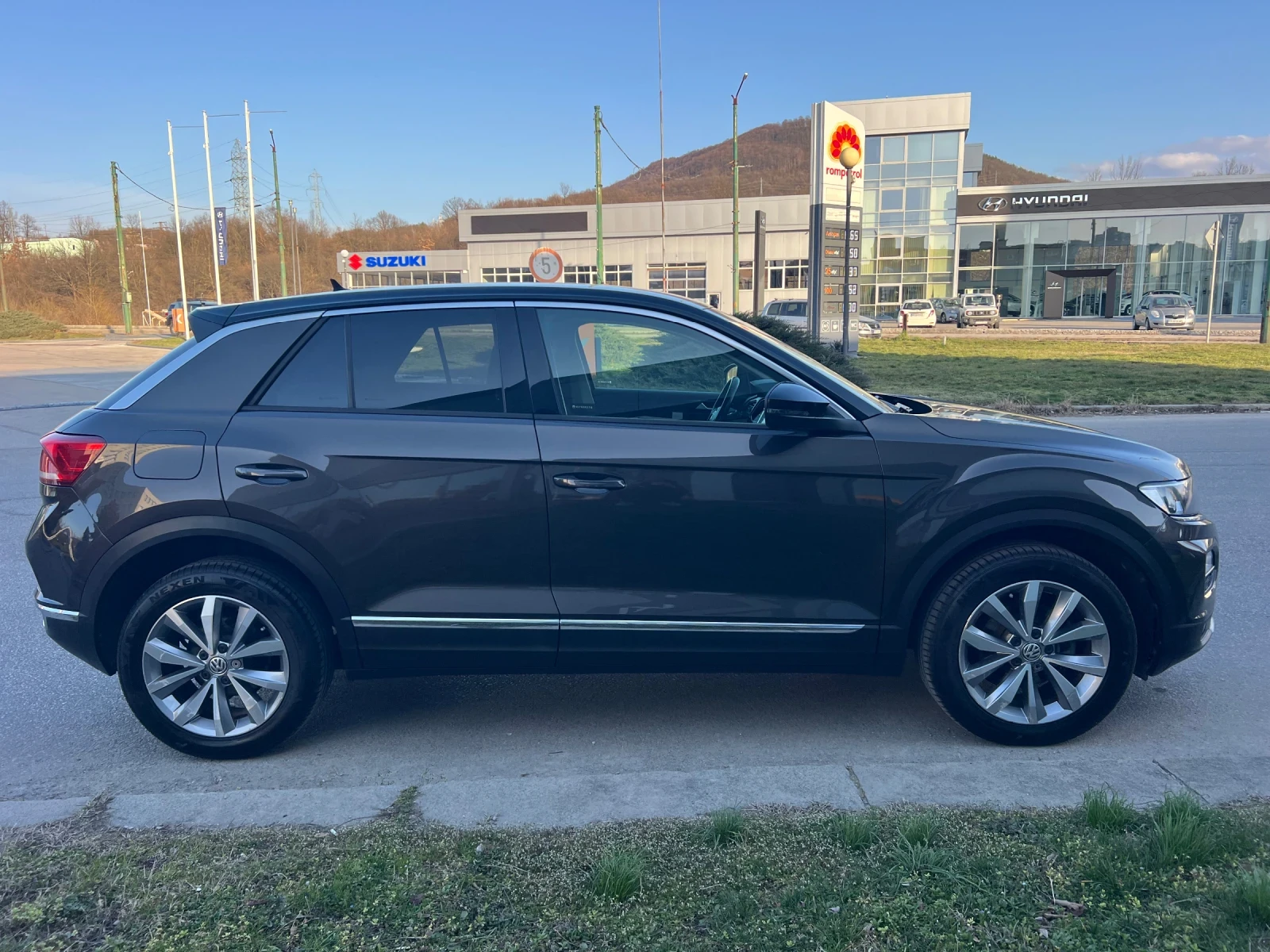 VW T-Roc 1.6TDI/DIGITAL/TOP, снимка 5 - Автомобили и джипове - 53902013