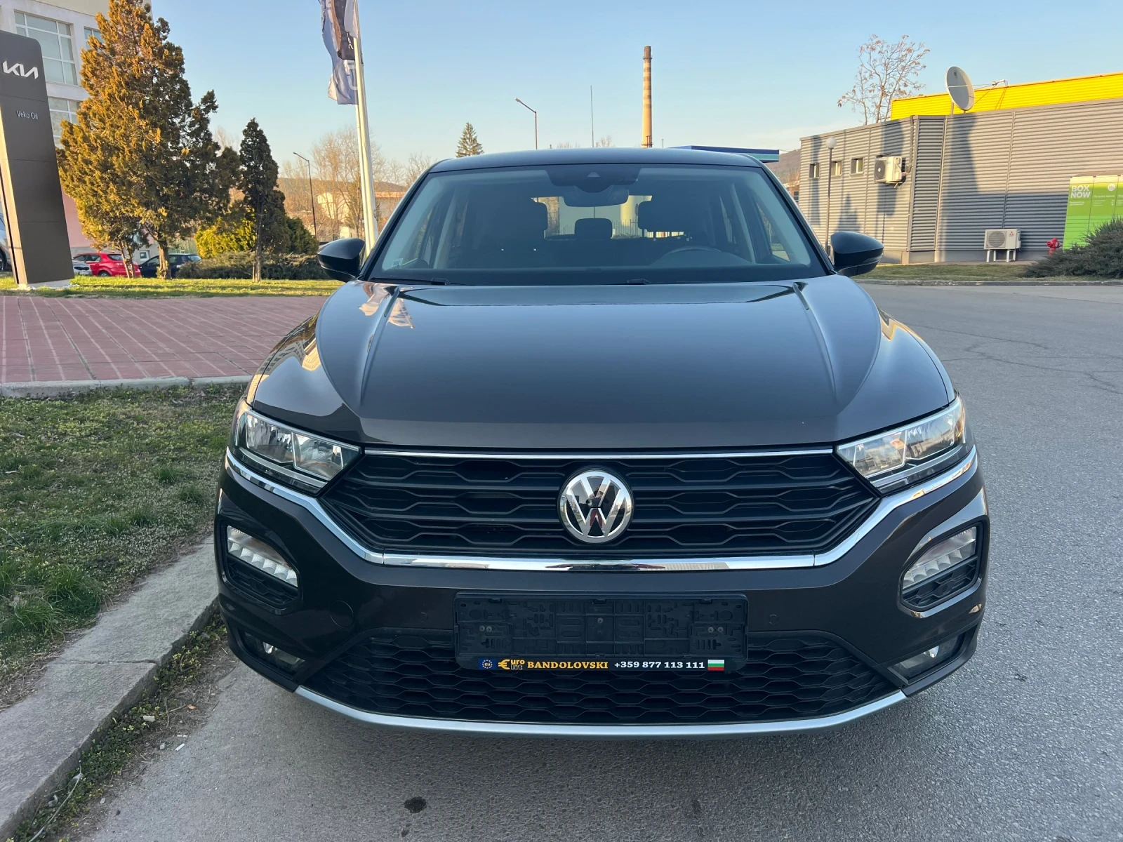 VW T-Roc 1.6TDI/DIGITAL/TOP, снимка 2 - Автомобили и джипове - 53902013