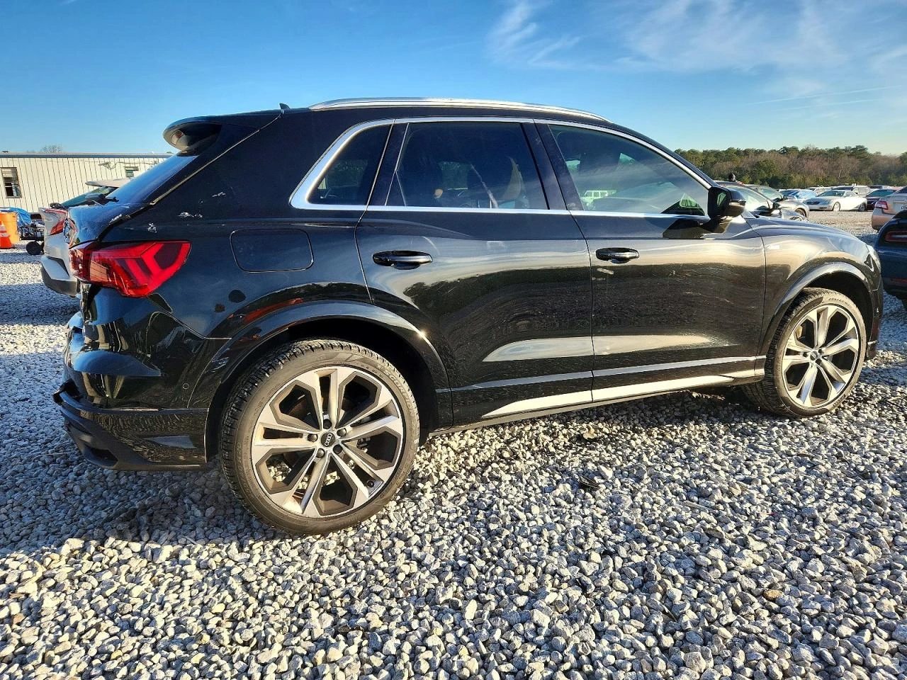 Audi Q3 2l S line Premium Plus 45 TFSI quattro, снимка 3 - Автомобили и джипове - 54291728