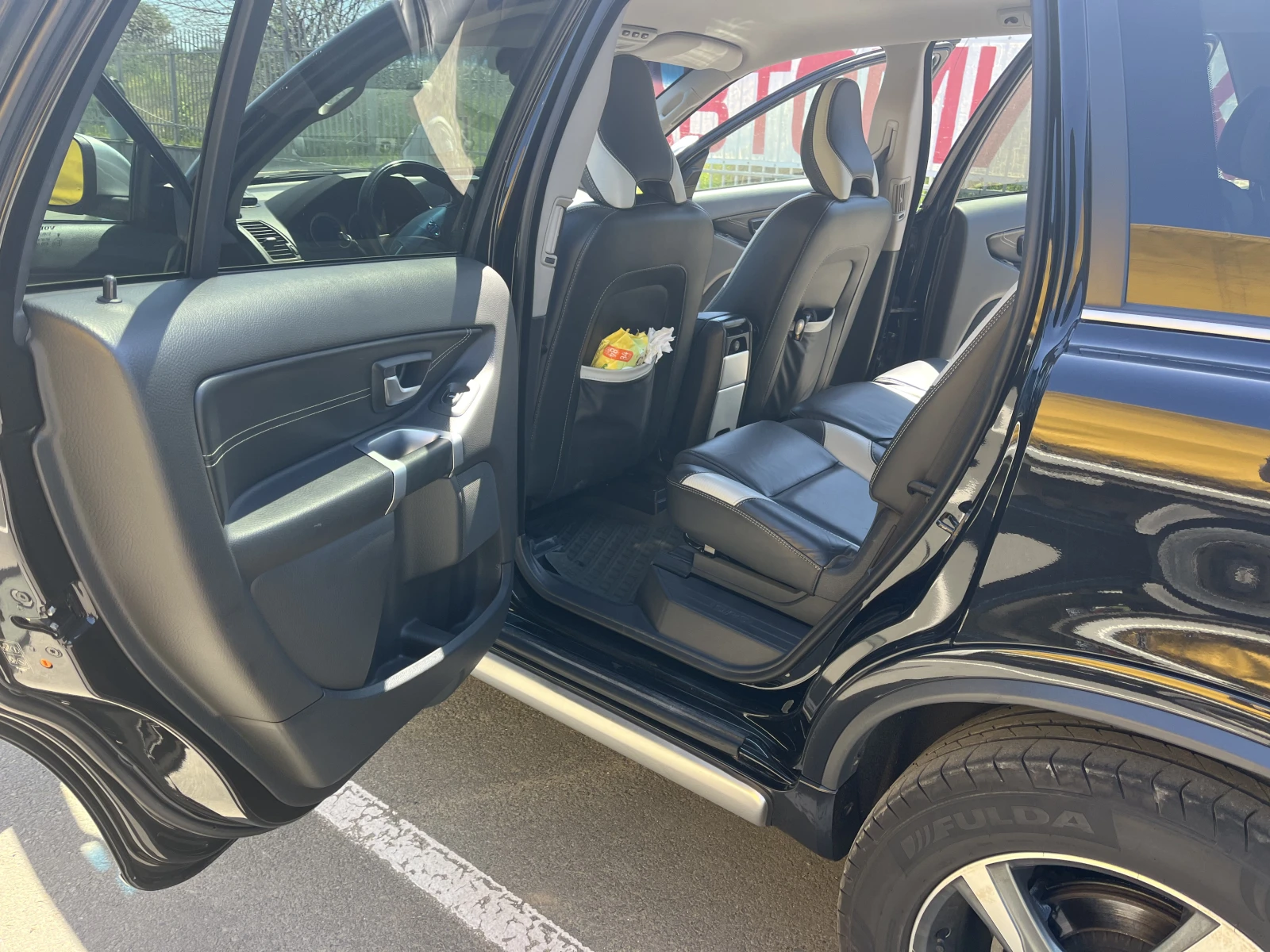 Volvo Xc90, снимка 4 - Автомобили и джипове - 54333207