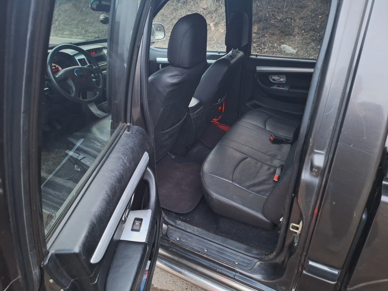 Mitsubishi L200 2.0i Газ/Бензин, снимка 10 - Автомобили и джипове - 54478023