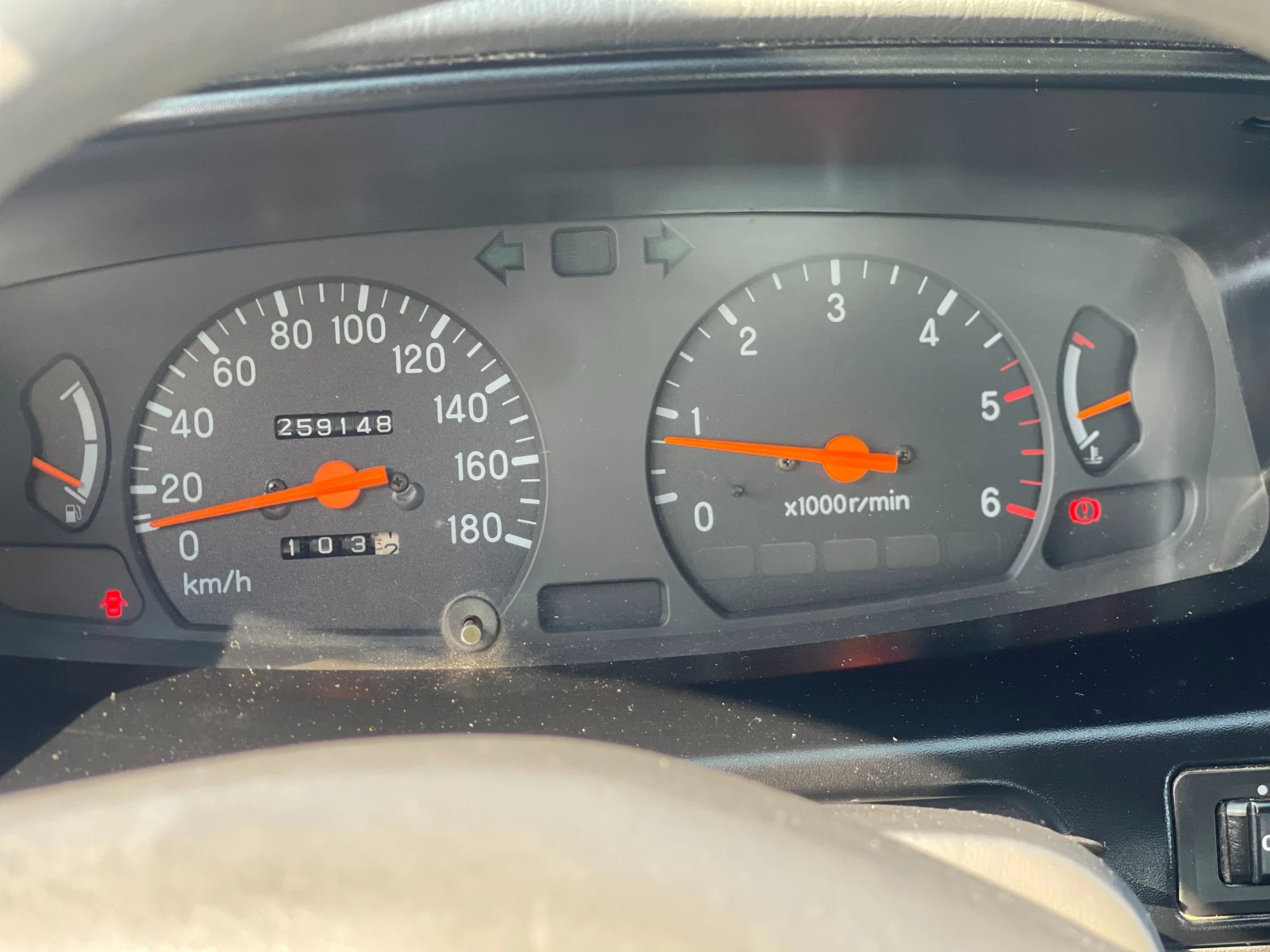 Mitsubishi L200 2.5TDi, снимка 12 - Автомобили и джипове - 55111901