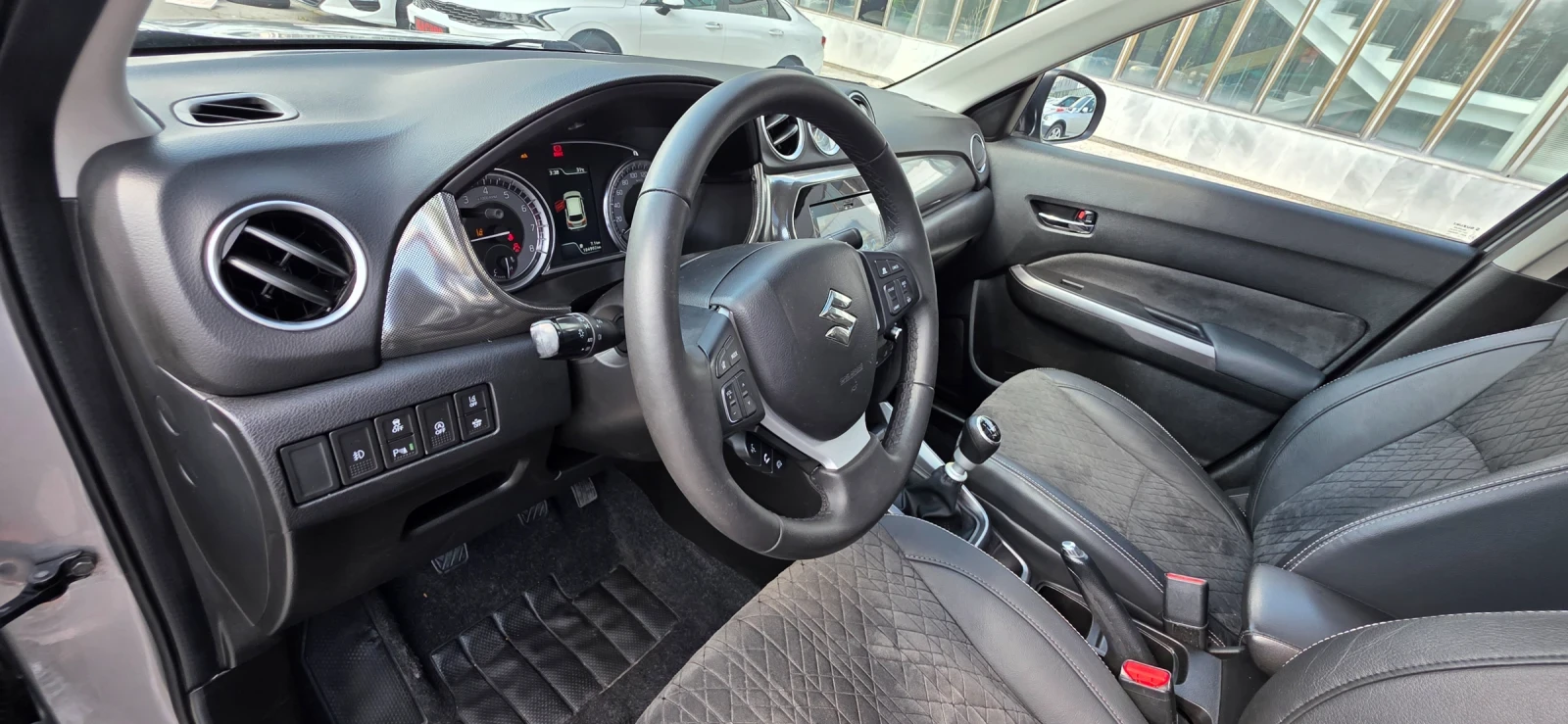Suzuki Vitara 1.4 BOOSTER JET 140k.c EURO 6, снимка 14 - Автомобили и джипове - 55839124