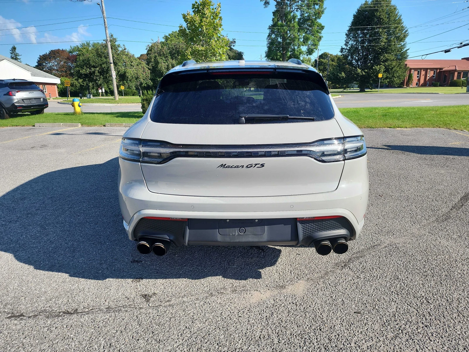 Porsche Macan GTS | CARFAX | АВТОКРЕДИТ БЕЗ ПЪРВОНАЧАЛНА ВНОСКА, снимка 5 - Автомобили и джипове - 55875765