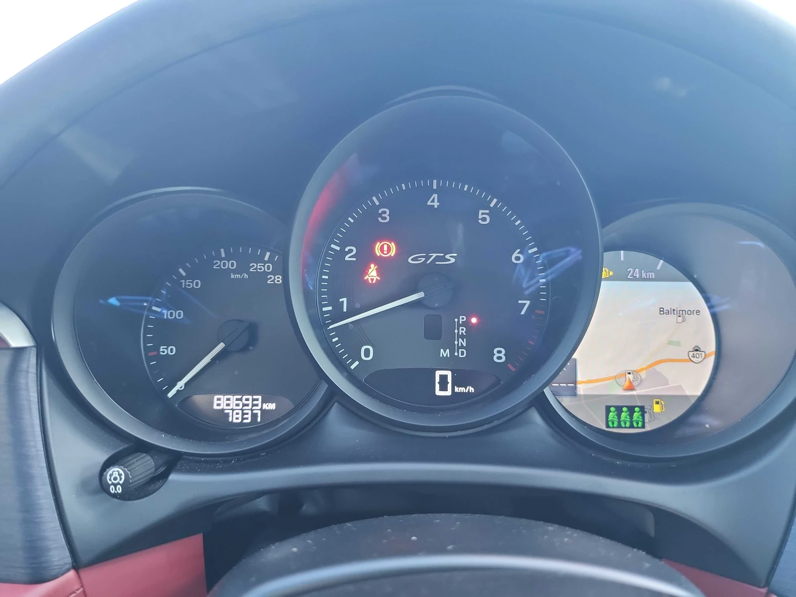 Porsche Macan GTS | CARFAX | АВТОКРЕДИТ БЕЗ ПЪРВОНАЧАЛНА ВНОСКА, снимка 8 - Автомобили и джипове - 55875765