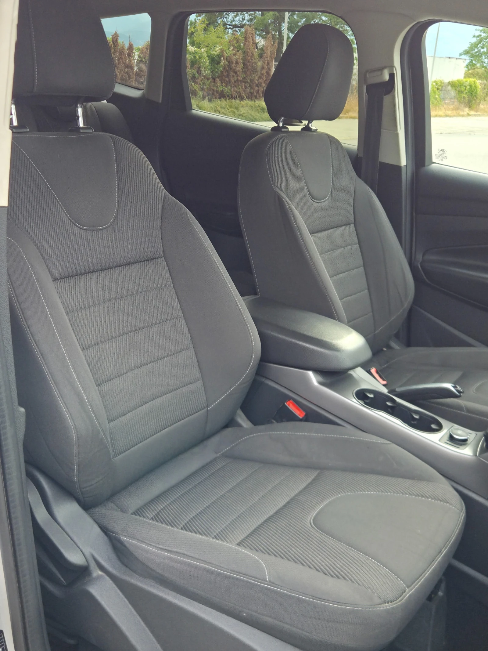 Ford Kuga EcoBoost* НАПЪЛНО ОБСЛУЖЕН* , снимка 7 - Автомобили и джипове - 56187962