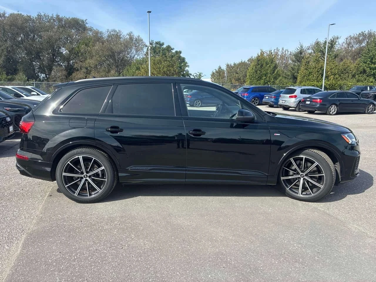 Audi Q7 * Technik * CARFAX * , снимка 3 - Автомобили и джипове - 56214807