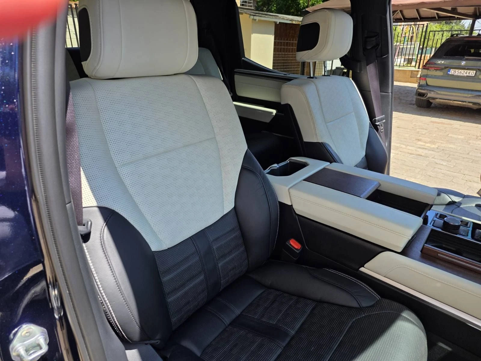 Toyota Tundra Toyota Tundra CAPSTONE 3.5 i-Force, снимка 10 - Автомобили и джипове - 56240238
