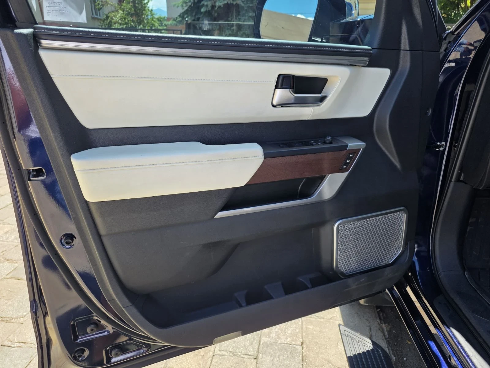 Toyota Tundra Toyota Tundra CAPSTONE 3.5 i-Force, снимка 8 - Автомобили и джипове - 56240238