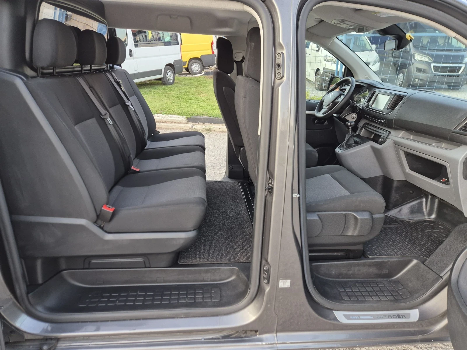 Citroen Jumpy 2.0BlueHDI 120 XL Business DC - изображение 7