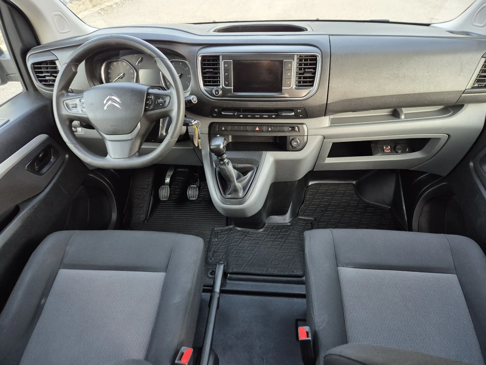 Citroen Jumpy 2.0BlueHDI 120 XL Business DC - изображение 5