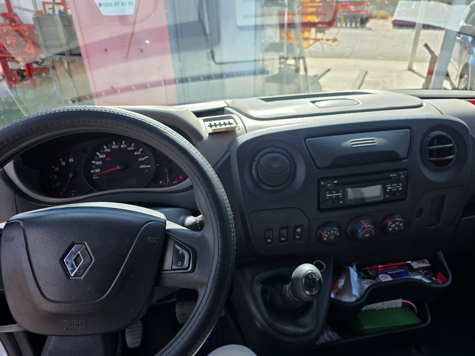 Renault Master, снимка 7 - Бусове и автобуси - 56311286