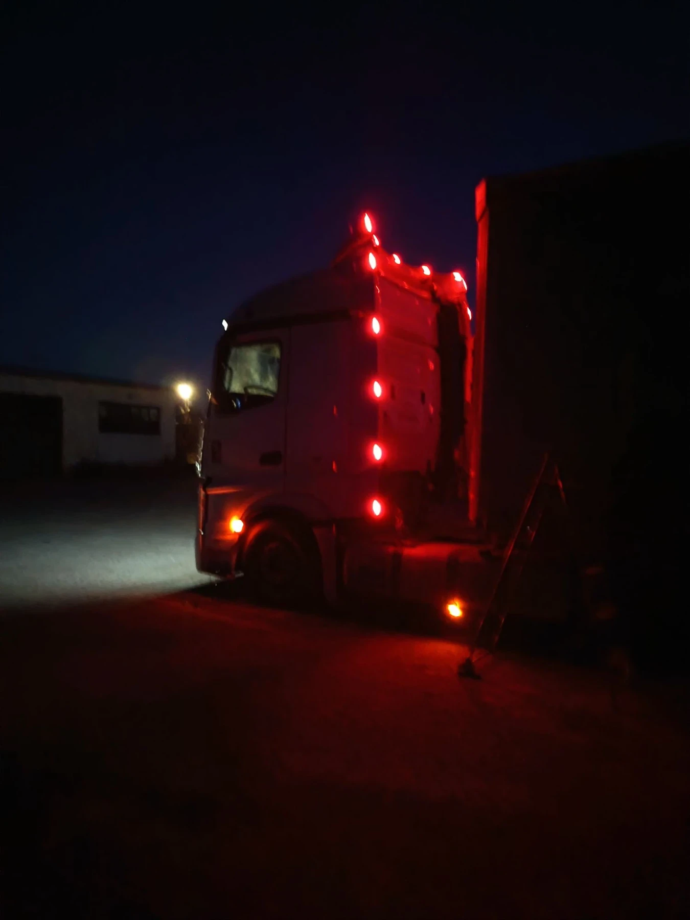 Mercedes-Benz Actros, снимка 11 - Камиони - 56733230