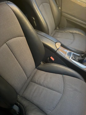 Mercedes-Benz E 220, снимка 8