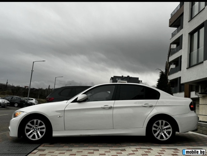 BMW 320, снимка 2 - Автомобили и джипове - 45963072