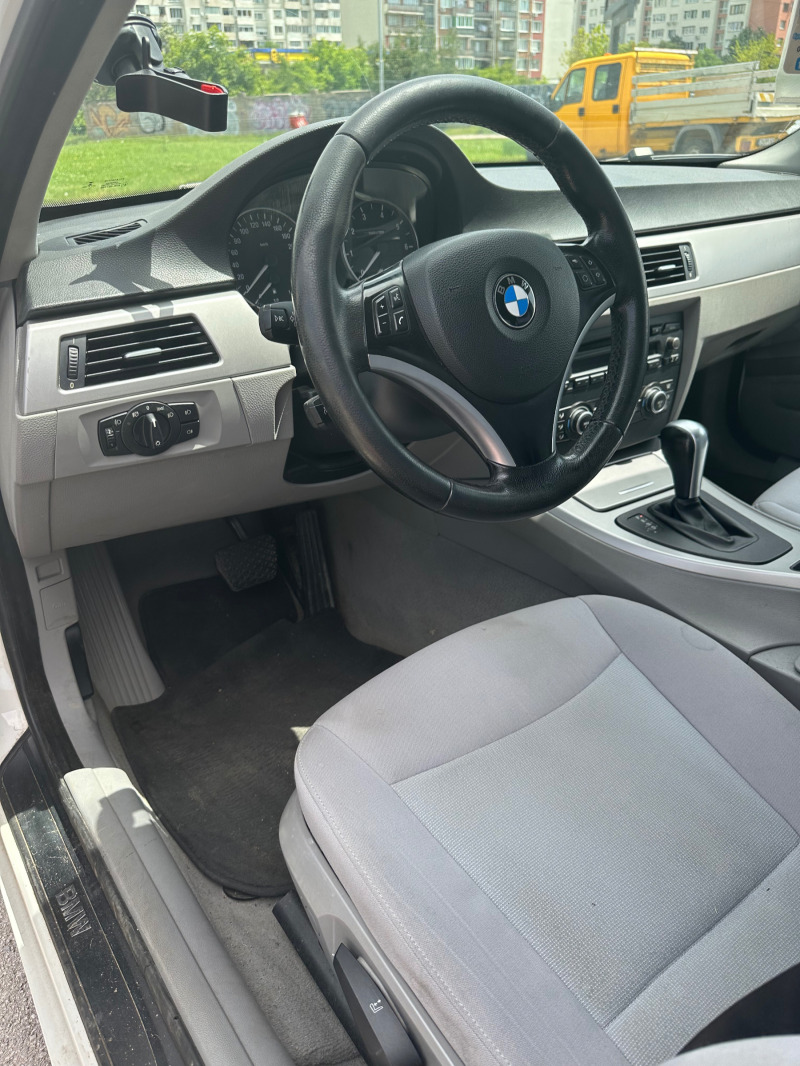 BMW 320, снимка 5 - Автомобили и джипове - 45963072