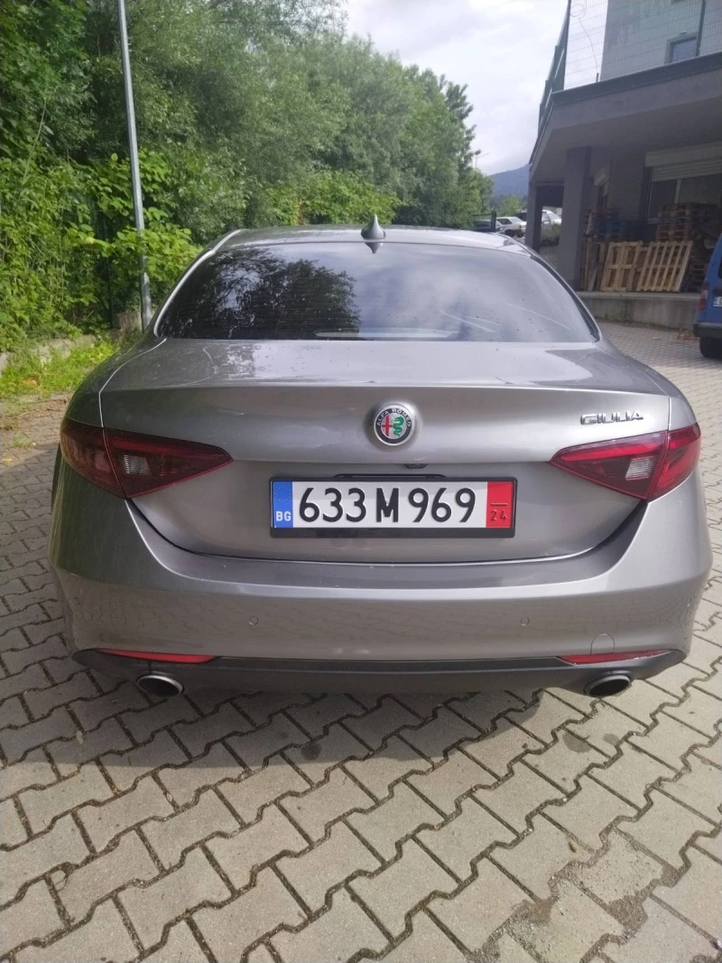 Alfa Romeo Giulia 2.0i 280кс, снимка 6 - Автомобили и джипове - 46400706