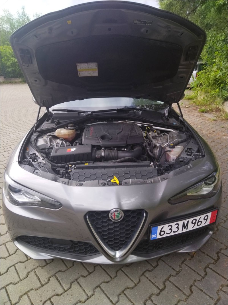 Alfa Romeo Giulia 2.0i 280кс, снимка 7 - Автомобили и джипове - 46400706