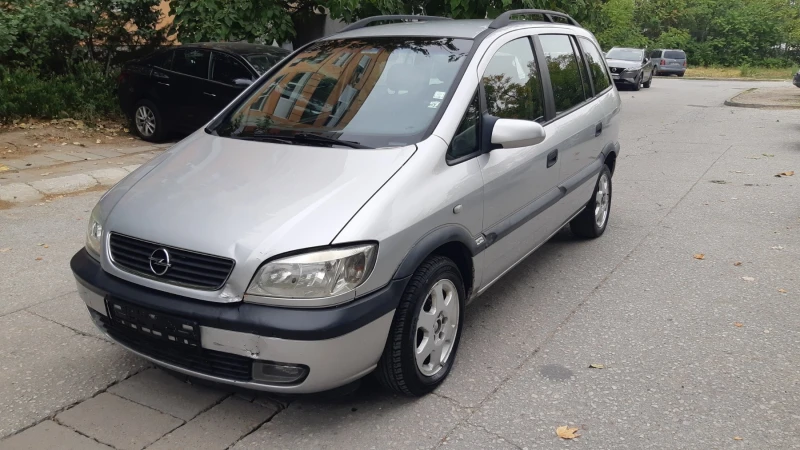 Opel Zafira 1.8 Бензин ГАЗ-ИНЖ Германия, снимка 2 - Автомобили и джипове - 47473197