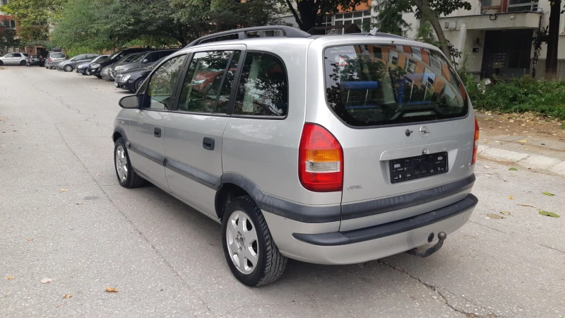 Opel Zafira 1.8 Бензин ГАЗ-ИНЖ Германия, снимка 3 - Автомобили и джипове - 47473197